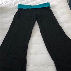 yoga pants